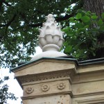 Denkmal Albrecht von Graefe in Berllin-Mitte von 1881, Detailansicht