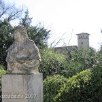 Denkmal Rüdiger von Ilgen in Berlin-Neukölln von Rudolf Siemering, Fernansicht