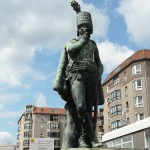 Zieten-Denkmal in der Mohrenstraße in Berlin-Mitte, Gesamtansicht der Standfigur