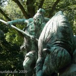 Denkmal "Altgermanische Wisentjagd" im Großen Tiergarten von Fritz Schaper, Detailansicht der Skulptur