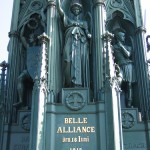 Kreuzberg-Denkmal in Berlin-Kreuzberg, Detailansicht des gusseisernen Denkmals