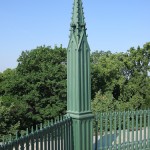 Kreuzberg-Denkmal in Berlin-Kreuzberg, Detailansicht des Sockels