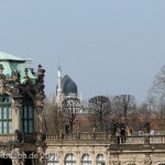 Das Gebäude der ehemaligen Zigarettenfabrik Yenidze in Dresden, von Martin Hammitzsch in einem orientalisierenden Stil 1908 - 1909 errichtet, Ansicht aus der Ferne