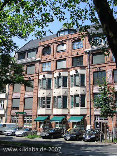 Gebäude Bundesallee 86 - 88 in Berlin-Schöneberg, für die Askania-Werke von Hans Altmann in den Jahren 1918-1919 und 1934-1935 im expressionistischen Stil errichtet.