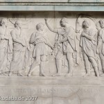 Grabmal von Gerhard Johann David von Scharnhorst auf dem Invalidenfriedhof in Berlin-Mitte, Detailansicht des Sockelreliefs