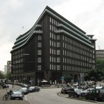 Chilehaus in Hamburg von Fritz Höger aus den Jahren 1922 - 1924 im Stil des Expressionismus, Gesamtansicht