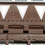 Haus Marktplatz 14 in Fritzlar, Detail der Fassade mit historistischem Fachwerk