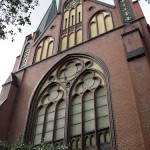 Apostel-Paulus-Kirche in Berlin-Schöneberg von Franz Heinrich Schwechten im historistischen, neogotischen Stil in den Jahren 1892 - 1894 errichtet.