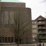 Kirche am Hohenzollernplatz in Berlin-Schöneberg von Fritz Höger, ein Bauwerk des Expressionismus von 1927-1933