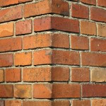 Katholische Kirche St. Bernhard in Berlin-Dahlem von Wilhelm Fahlbusch von 1932 - 1934, Detailansicht des Mauerwerks