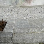 Musiker-Denkmal im Großen Tiergarten in Berlin-Tiergarten von Rudolf Siemering aus dem Jahr 1904, Detailansicht der Bodenplatte