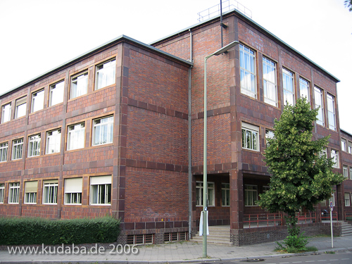 Gebäude Rüdesheimerstraße 54 - 56 in Berlin-Wilmersdorf von Max Taut und Franz Hoffmann aus den Jahren 1928 - 1930