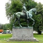 Reiterdenkmal Wilhelm I. auf dem Lindenplatz in Lübeck von Louis Tuaillon, Gesamtansicht