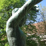 Frauenakt "Der Morgen" aus Bronze von Georg Kolbe aus dem Jahr 1925 in den Ceciliengärten, Detailansicht
