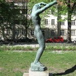 Frauenakt "Der Morgen" aus Bronze von Georg Kolbe aus dem Jahr 1925 in den Ceciliengärten, Gesamtansicht