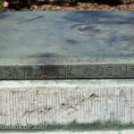 Speerwerfer, Bronzeskulptur von Karl Möbius aus dem Jahr 1921 an der Bundesallee im Volkspark Wilmersdorf in Berlin-Wilmersdorf