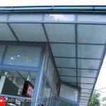 Wartehäuschen auf dem Breslauer Platz in Berlin Friedenau von Heinrich Lassen aus dem Jahre 1929 im Stil der Neuen Sachlichkeit, Detailansicht des Daches