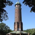 Wasserturm Jungfernheide im Volkspark Jungfernheide in Berlin-Charlottenburg aus den Jahren 1925 - 1927 in expressionistischer Bauweise, Gesamtansicht