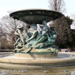Brunnen "Stürmische Wogen" in Dresden von Robert Diez von 1894, Gesamtansicht