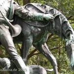 Denkmal "Fuchsjagd um 1900" von Wilhelm Haverkamp im Großen Tiergarten in Berlin-Mitte von 1904, Detailansicht des Pferdes