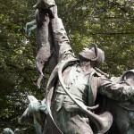 Denkmal "Fuchsjagd um 1900" von Wilhelm Haverkamp im Großen Tiergarten in Berlin-Mitte von 1904, Detailansicht des Jägers