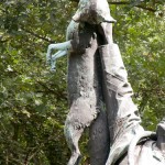 Denkmal "Fuchsjagd um 1900" von Wilhelm Haverkamp im Großen Tiergarten in Berlin-Mitte von 1904, Detailansicht des Fuchses