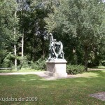 Denkmal "Fuchsjagd um 1900" von Wilhelm Haverkamp im Großen Tiergarten in Berlin-Mitte von 1904, Fernansicht