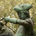 Denkmal "Hasenhetze um 1750" im Großen Tiergarten in Berlin-Mitte von Max Baumbach von 1904, Detailansicht des Jagdgehilfen