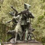 Denkmal "Hasenhetze um 1750" im Großen Tiergarten in Berlin-Mitte von Max Baumbach von 1904, Detailansicht der Skulpturengruppe