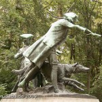 Denkmal "Hasenhetze um 1750" im Großen Tiergarten in Berlin-Mitte von Max Baumbach von 1904, Detailansicht der Skulpturengruppe