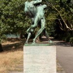 Bronzeskulptur "Ringergruppe" im Volkspark Rehberge in Berlin-Wedding von Wilhelm Haverkamp von 1906, Gesamtansicht