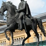 Reitdenkmal Ernst-August I. auf dem Bahnhofsvorplatz in Hannover von Christian Daniel Rauch und Albert Wolff von 1861, Detailansicht