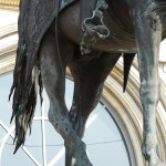 Reitdenkmal Ernst-August I. auf dem Bahnhofsvorplatz in Hannover von Christian Daniel Rauch und Albert Wolff von 1861, Detailansicht