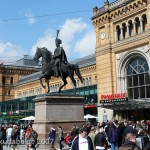 Reitdenkmal Ernst-August I. auf dem Bahnhofsvorplatz in Hannover von Christian Daniel Rauch und Albert Wolff von 1861, Gesamtansicht