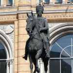 Reitdenkmal Ernst-August I. auf dem Bahnhofsvorplatz in Hannover von Christian Daniel Rauch und Albert Wolff von 1861, Detailansicht der Reiterskulptur