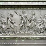 Denkmal Freiherr vom Stein von Hermann Schievelbein in Berlin-Kreuzberg von 1872, Detailansicht vom Sockel