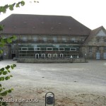 Stadthalle im Stil des Neoklassizismus von Ernst Rothe und Max Hummel in Kassel, Rückseite