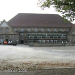 Stadthalle im Stil des Neoklassizismus von Ernst Rothe und Max Hummel in Kassel, Rückseite