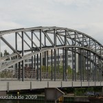 Brücke Siemenssteg in Berlin-Charlottenburg, Eisenkonstruktion der Brücke