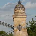 Brücke Siemenssteg in Berlin-Charlottenburg, Detail vom Brückenpfeiler am Westufer