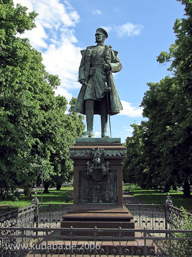 Denkmal Prinz Albrecht von Preussens in Berlin-Charlottenburg in Frontalansicht
