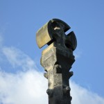 Schildhorn-Denkmal in Berlin-Grunewald von Friedrich August Stüler, Detailansicht von der Denkmalsspitze mit Kreuz