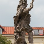 Denkmal des Großen Kurfürsten Friedrich Wilhelm Johann Georg Glume auf dem Schleusenplatz in Rathenow, Detailansicht mit dem großen Kurfürst im Ornat eines römischen Herrschers