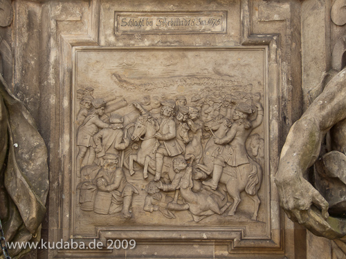 Denkmal des Großen Kurfürsten Friedrich Wilhelm Johann Georg Glume auf dem Schleusenplatz in Rathenow, Detailansicht