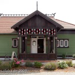 Der Kaiserbahnhof in Rathenow, erbaut 1913 im skandinavisch-norwegischen Stil, Gesamtansicht