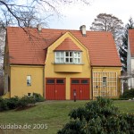 Villa Tiede in Brandenburg/Havel von Leo Nachtlicht, Garage