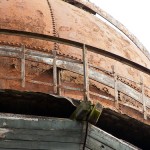 Wasserturm am Bahnhof Rathenow, Detailansicht von der Kuppel aus rostigem Eisen