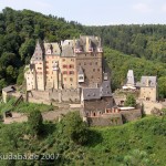 Burg Eltz, Gesamtansicht