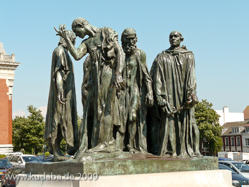 Denkmal "Bürger von Calais" in Calais von Auguste Rodin von 1889, Gesamtansicht der Vorderseite