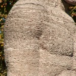 Gefallenen-Denkmal von Eberhard Encke von 1924 in der Baerwaldstrasse in Berlin-Kreuzberg, Detailansicht der Skulptur